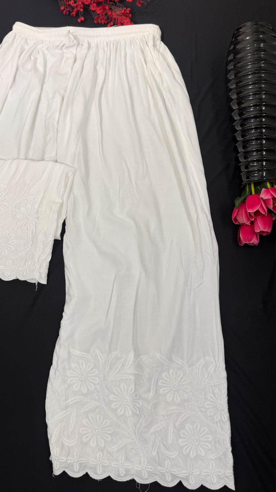 White Chikankari Scalloped/Cutwork Embroidered Border