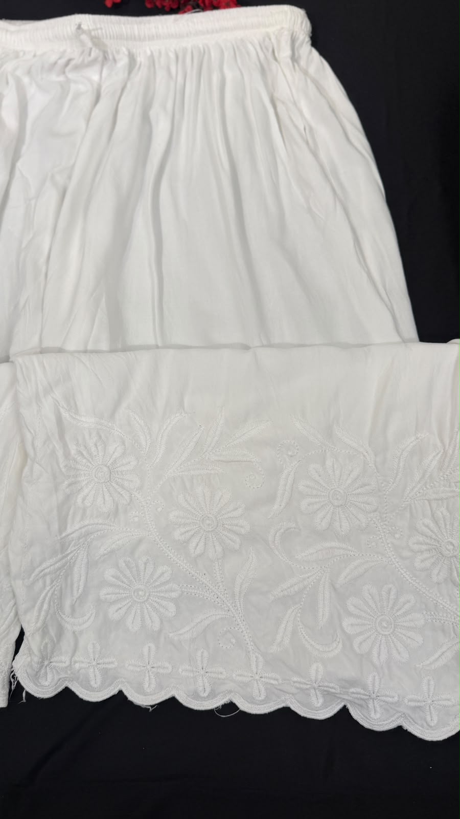 White Chikankari Scalloped/Cutwork Embroidered Border
